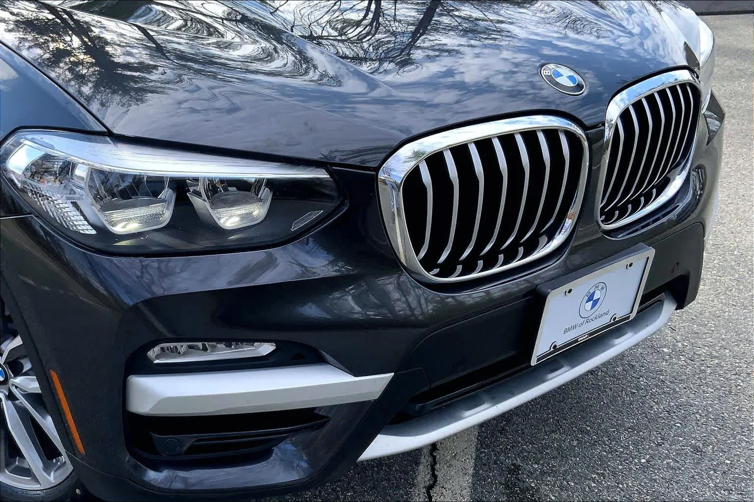 Used 2019 Dark Graphite Metallic BMW xDrive30i image 29
