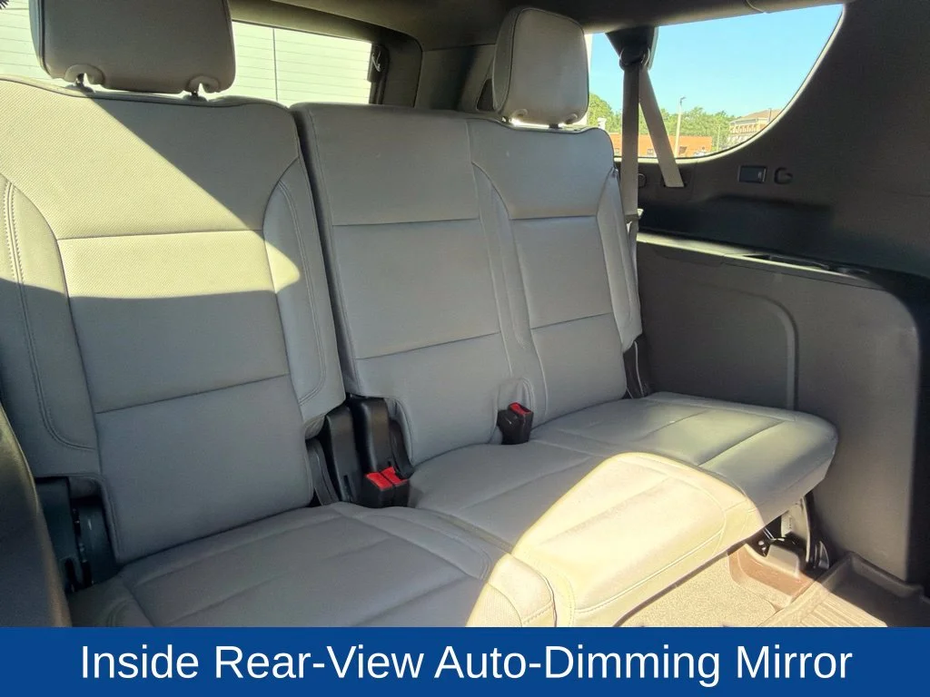 Used 2023 White GMC SLT image 29