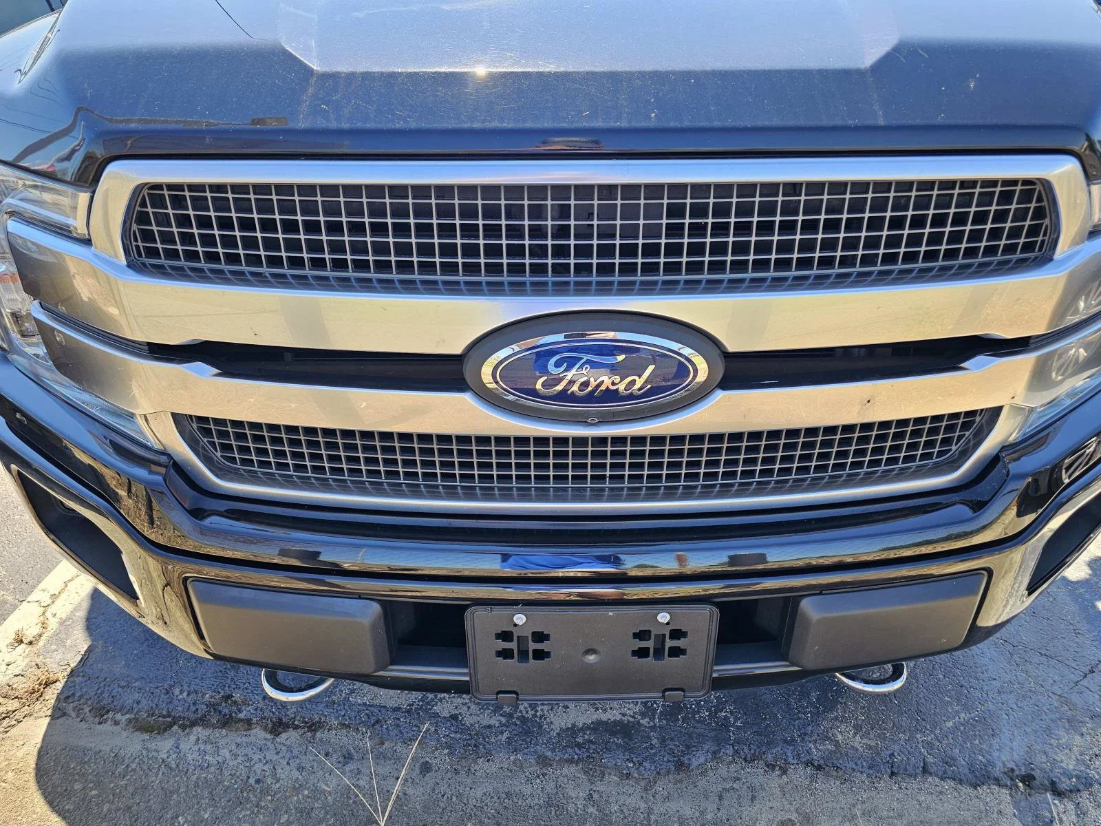 Used 2020 Black Ford Platinum image 6