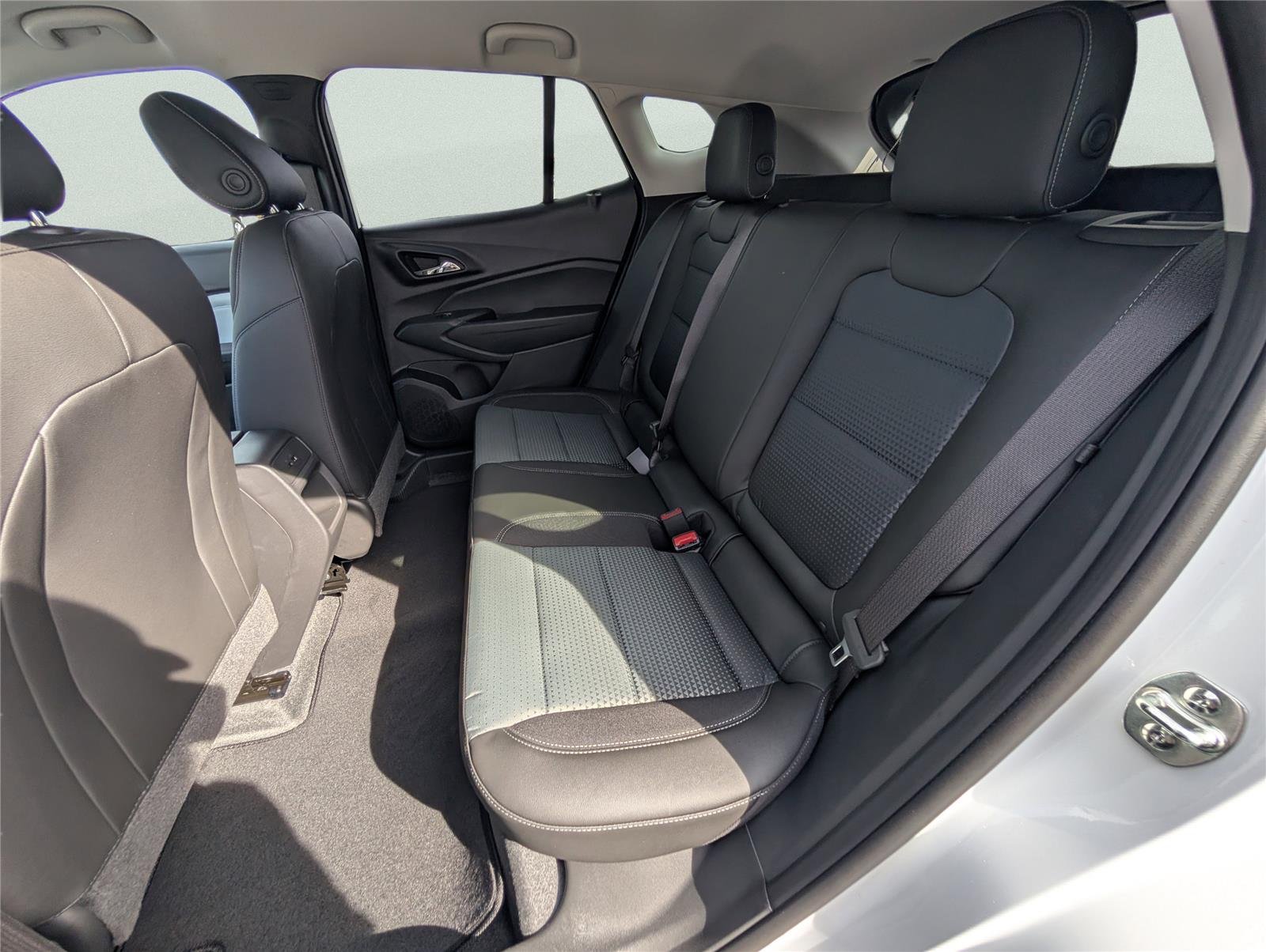 New 2026 Summit White Chevrolet LT image 12