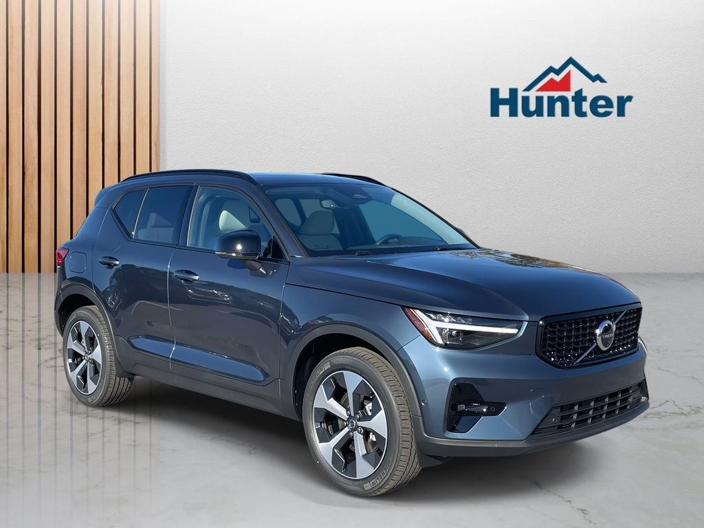 2026 Volvo XC40 Plus
