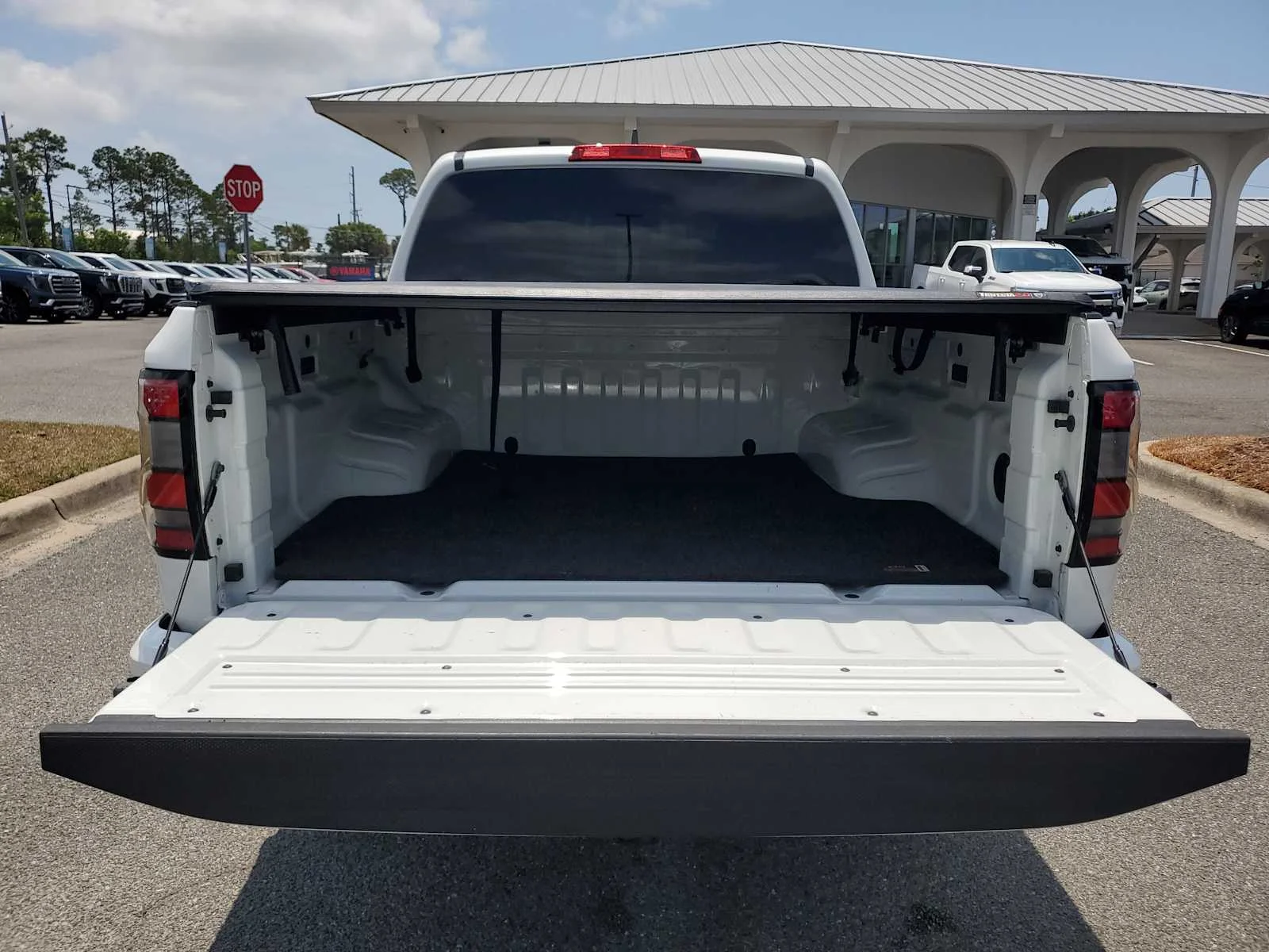 Used 2023 White Nissan SV image 5