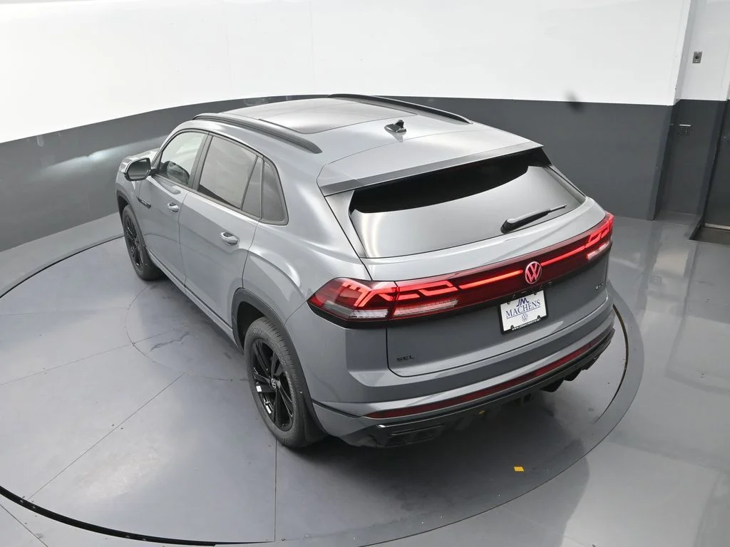 New 2026  Volkswagen 2.0T SEL R-Line Black image 18