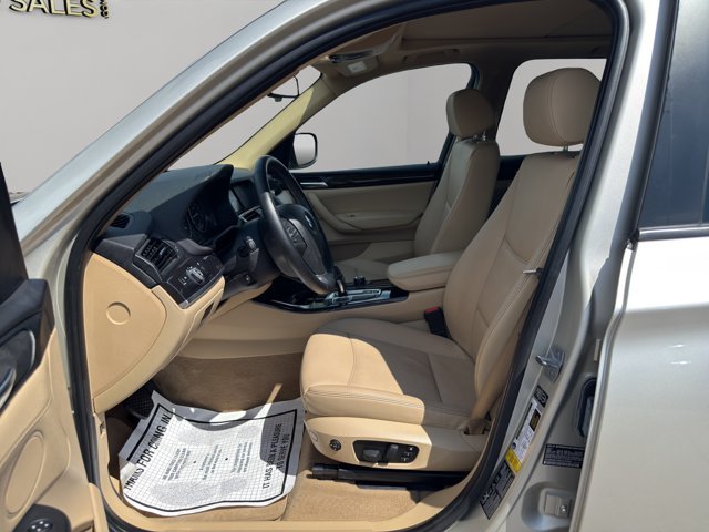 Used 2014 Silver BMW xDrive28i image 9