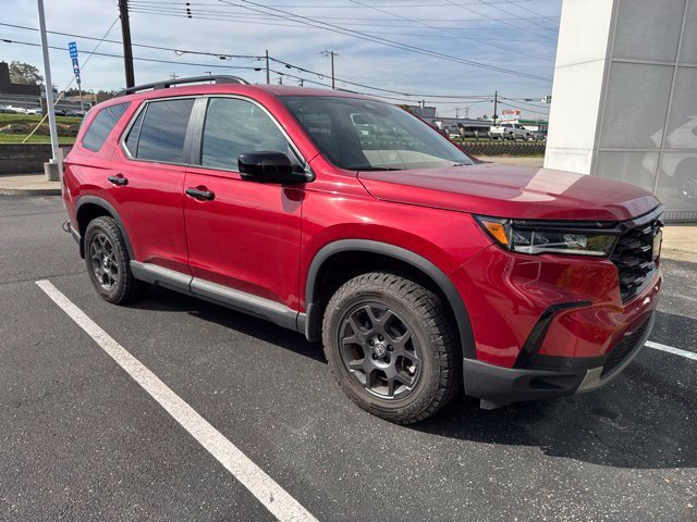 Used 2025 Radiant Red Metallic II Honda TrailSport image 15