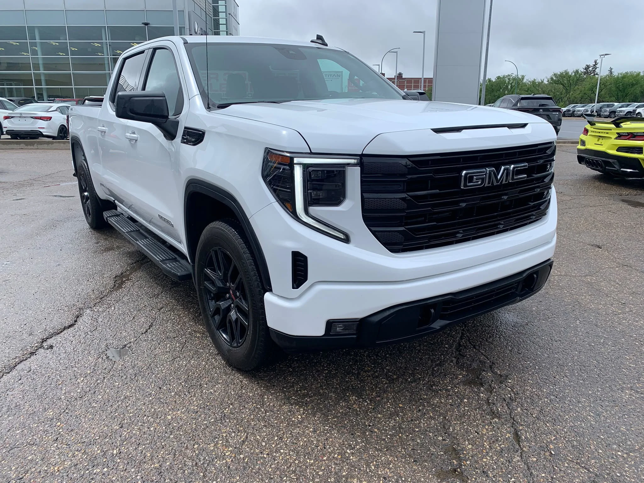 Certified Used 2024 Summit White GMC Elevation 4WD*6 Pass | Adaptive Cruise | Remote Start | Htd Seats | Park Assist | 6ft Box | Tow Pkg image 5