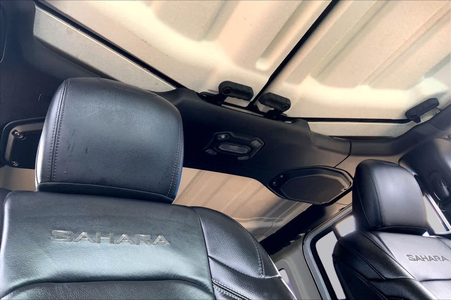 Used 2018 Bright White Clearcoat Jeep Sahara image 14