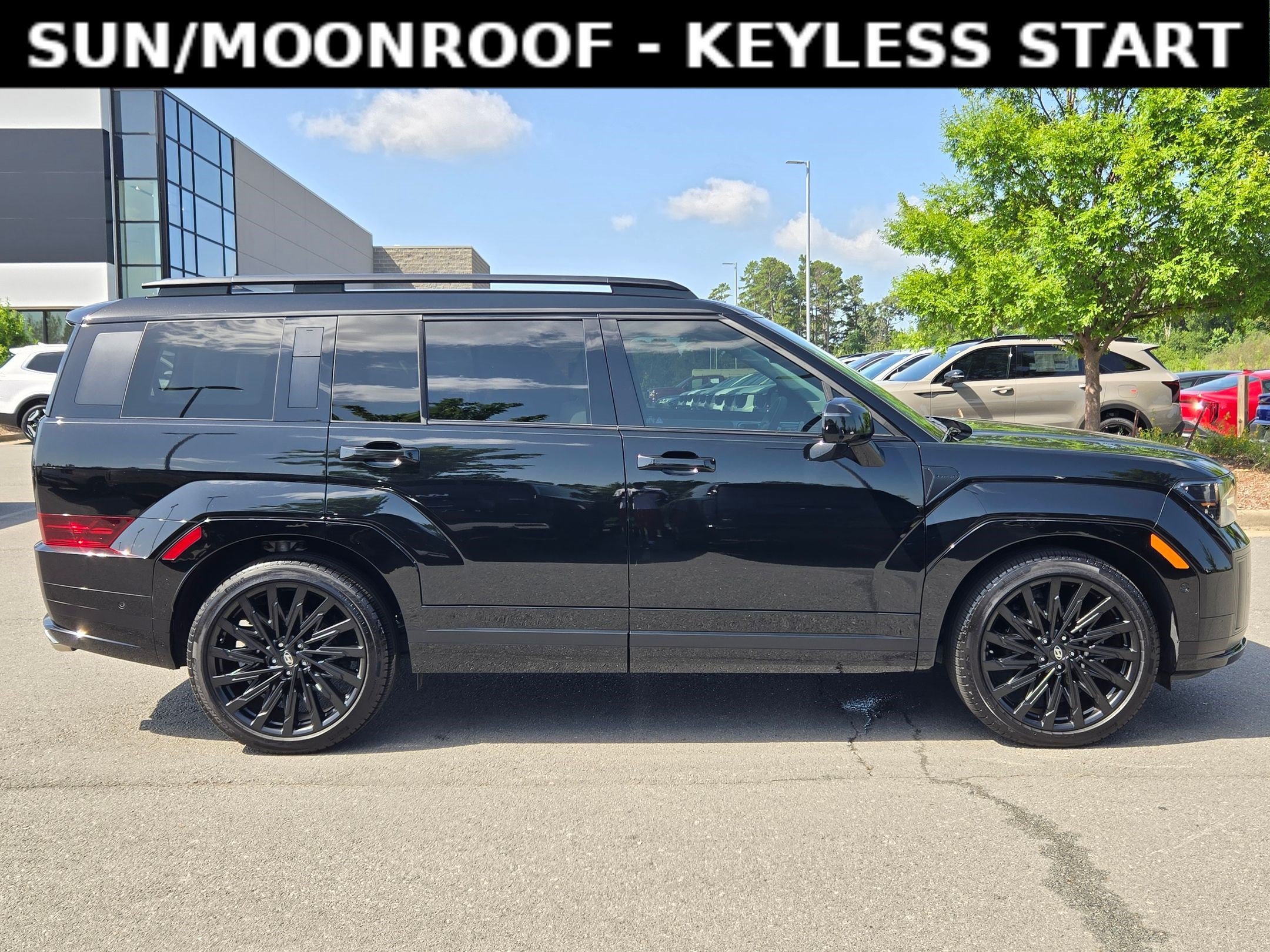 Used 2025 Phantom Black Hyundai Calligraphy image 8
