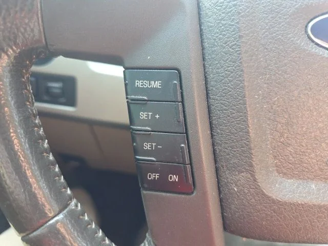Used 2010 White Ford Lariat image 14