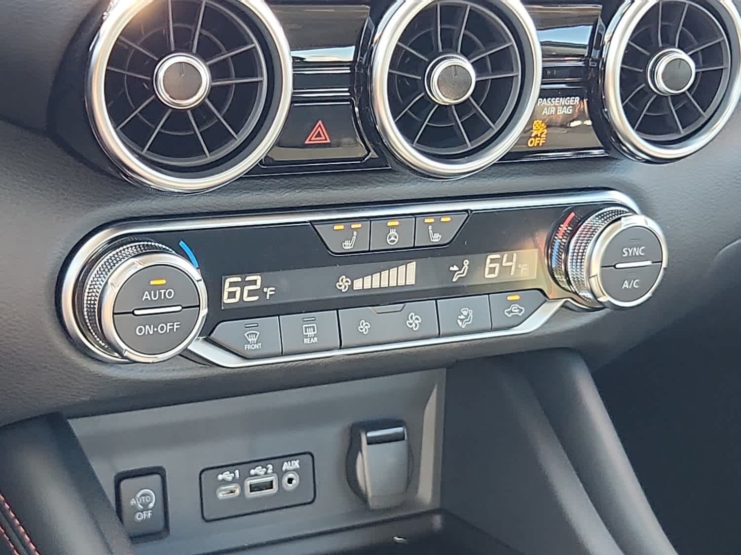 2025 Nissan Sentra SR - Photo 16