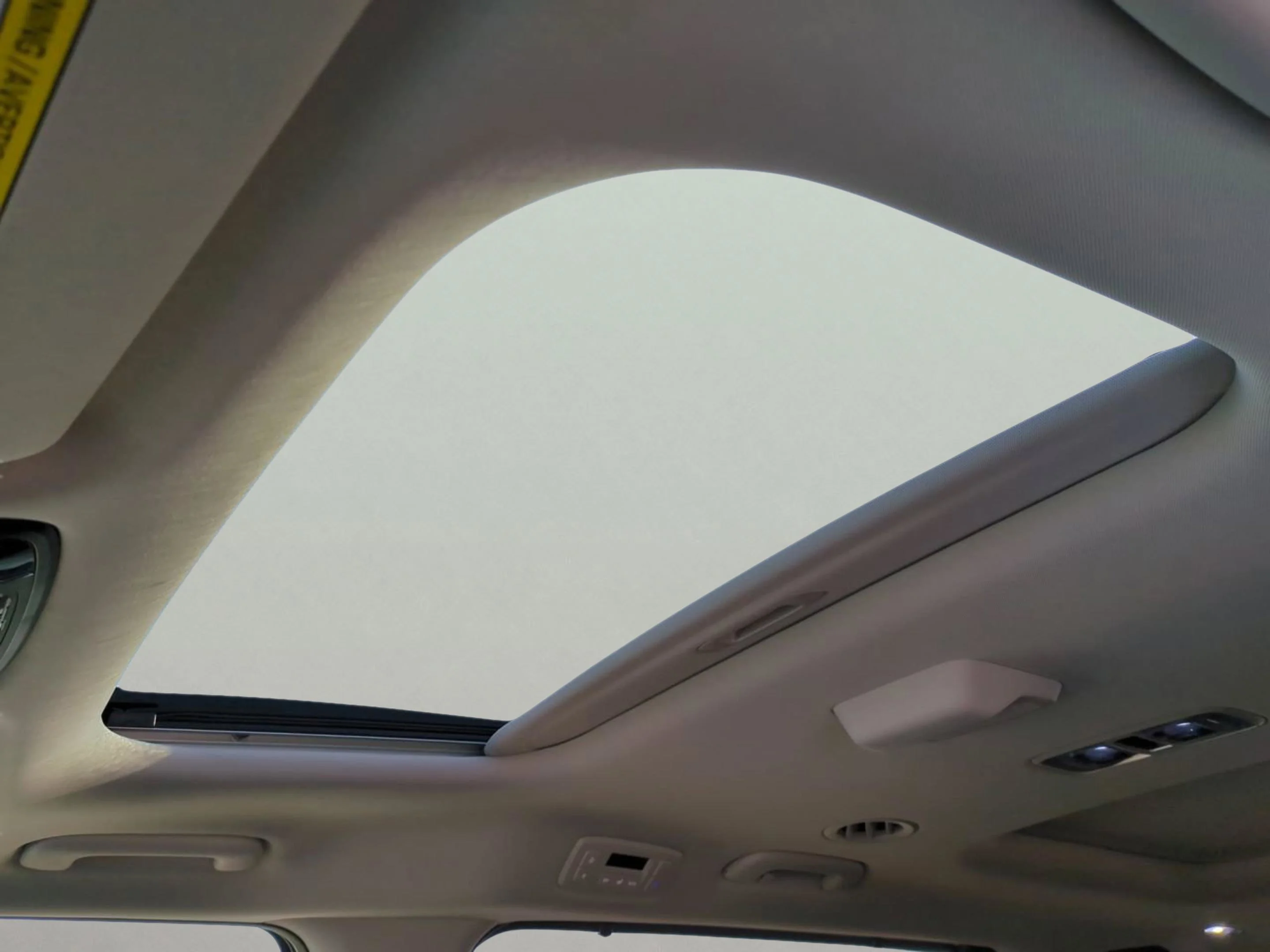New 2026 Snow White Pearl Kia SX image 24