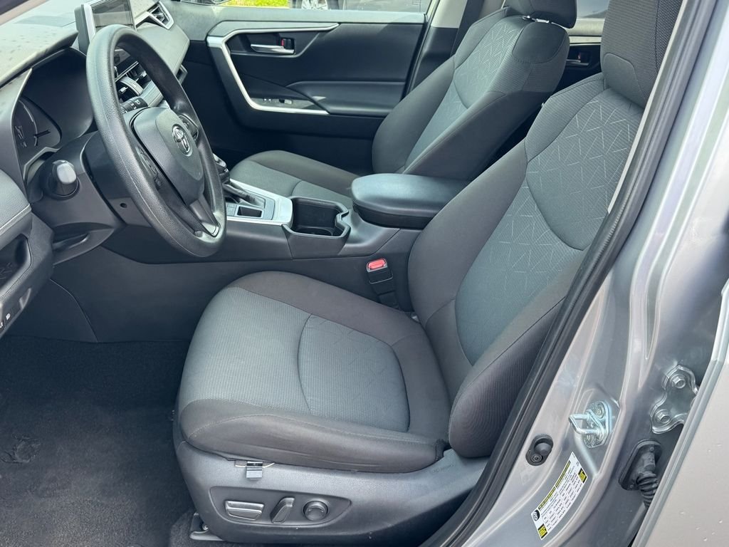 Used 2025 Silver Toyota XLE image 7