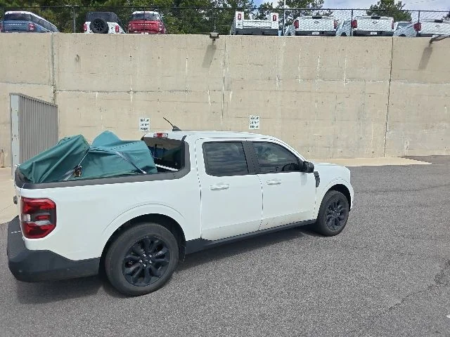 Used 2024 White Ford Lariat image 3