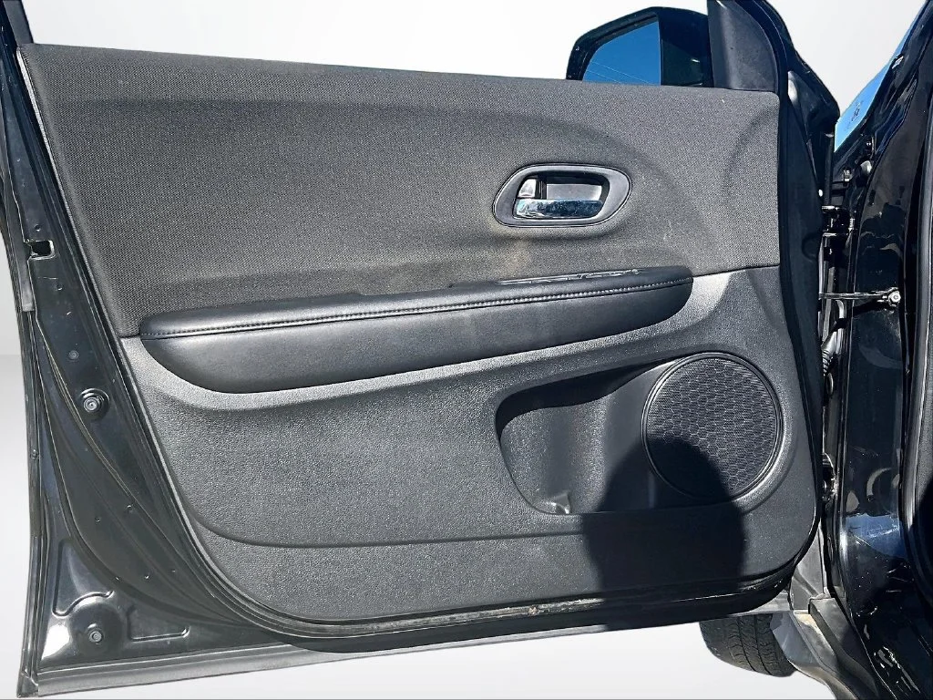 Used 2019 Black Honda LX image 21