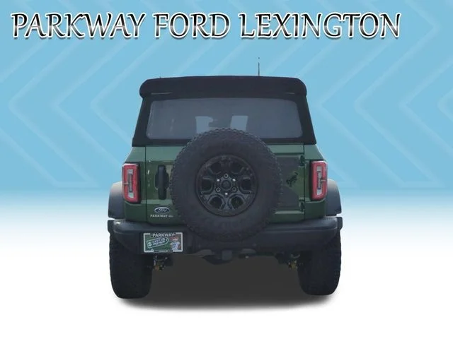 Used 2022 Green Ford Badlands image 4