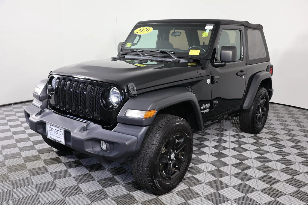 Used 2020 Black Clearcoat Jeep Sport S image 4