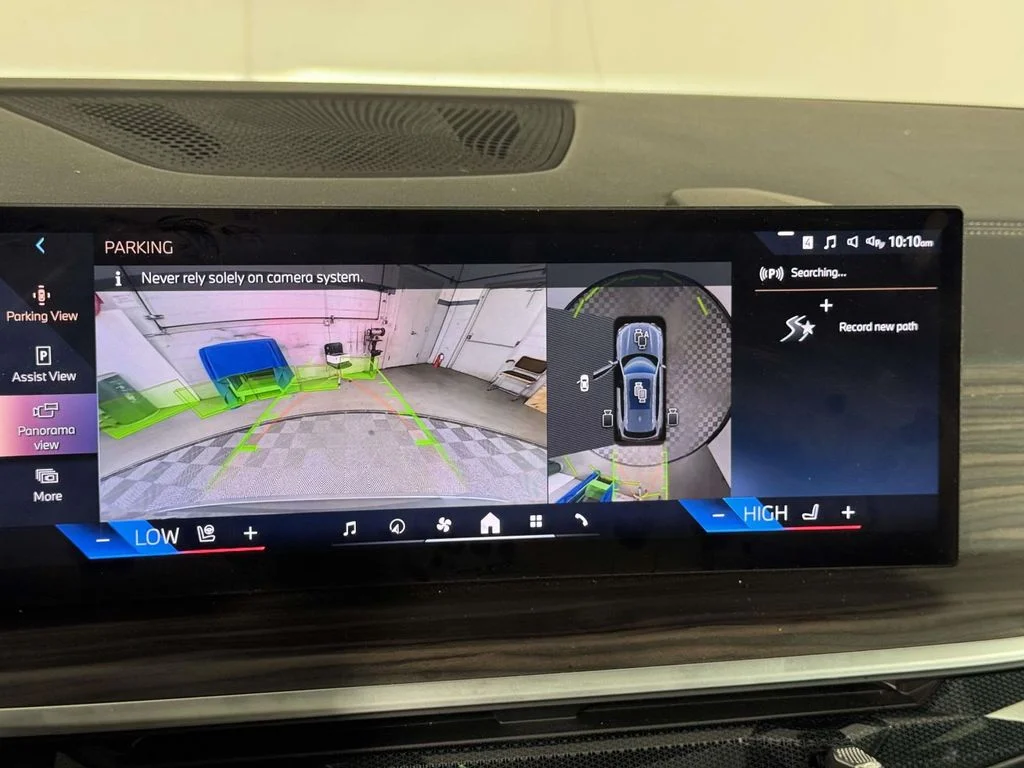 Certified Used 2024 Gray BMW xDrive40i image 26