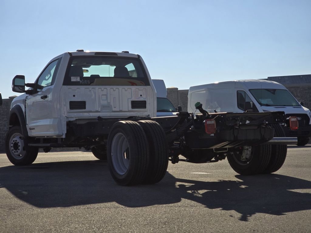 2025 Ford F-550 Super Duty Chassis Cab XL - Photo 21