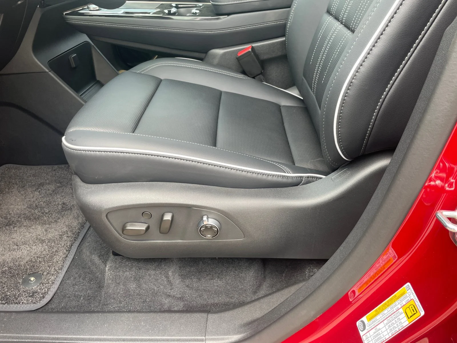 New 2026 Cherry Red Tintcoat Buick Avenir AWD image 15