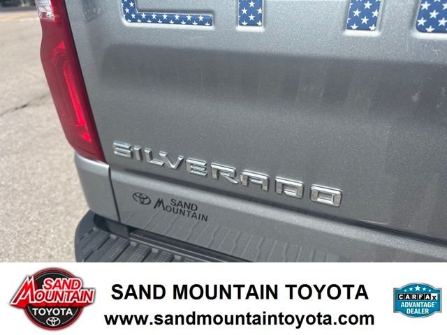 Used 2025 Gray Chevrolet RST image 11