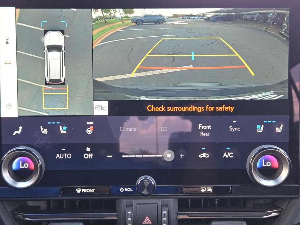 Used 2024  Lexus 550 Luxury+ image 18
