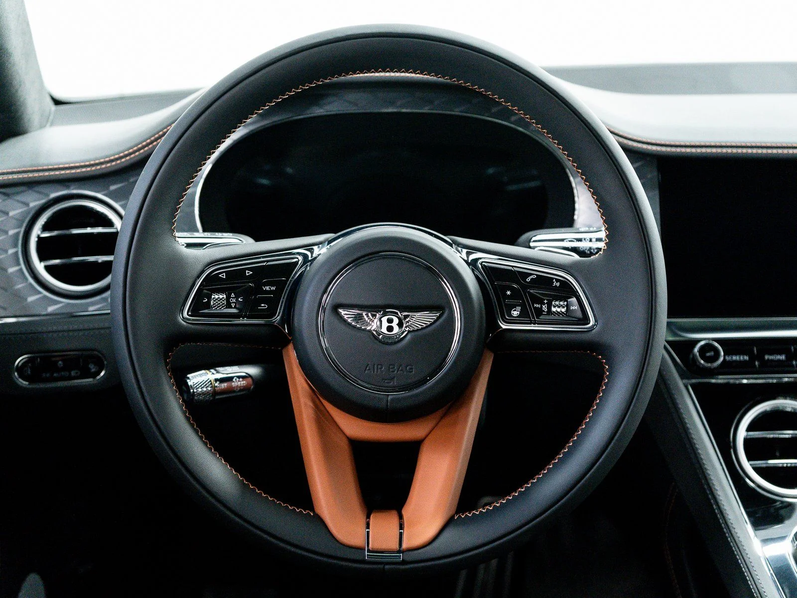 New 2026 Tourmaline Green - by Mulliner Bentley Azure image 24