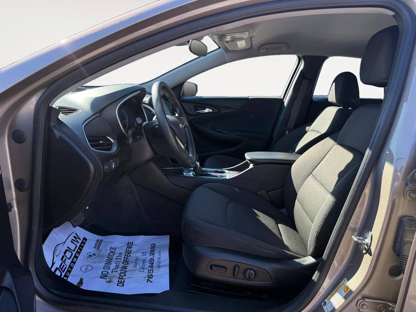 Used 2023 Gray Chevrolet 1LT image 10