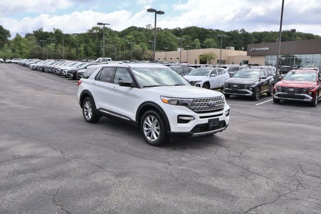 Used 2021 White Metallic Ford Limited image 10