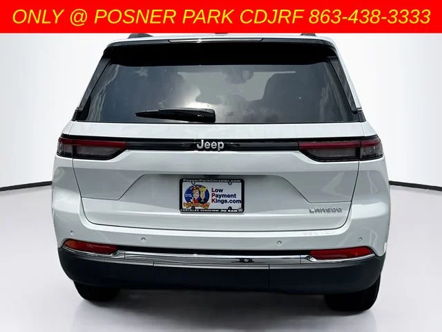 New 2026 Bright White Clear-Coat Exterior Paint Jeep Laredo image 6