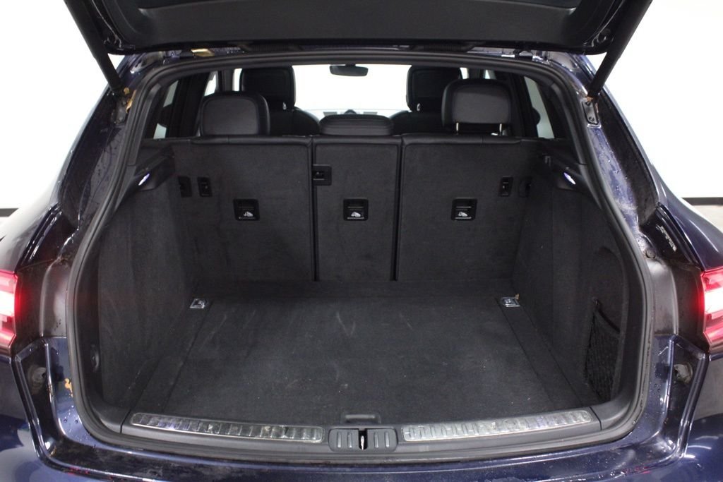 Used 2022  Porsche S image 34