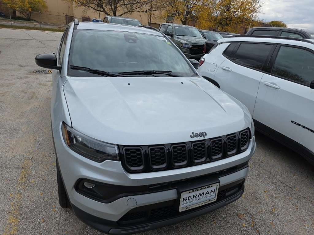 2026 Jeep Compass Latitude photo 2