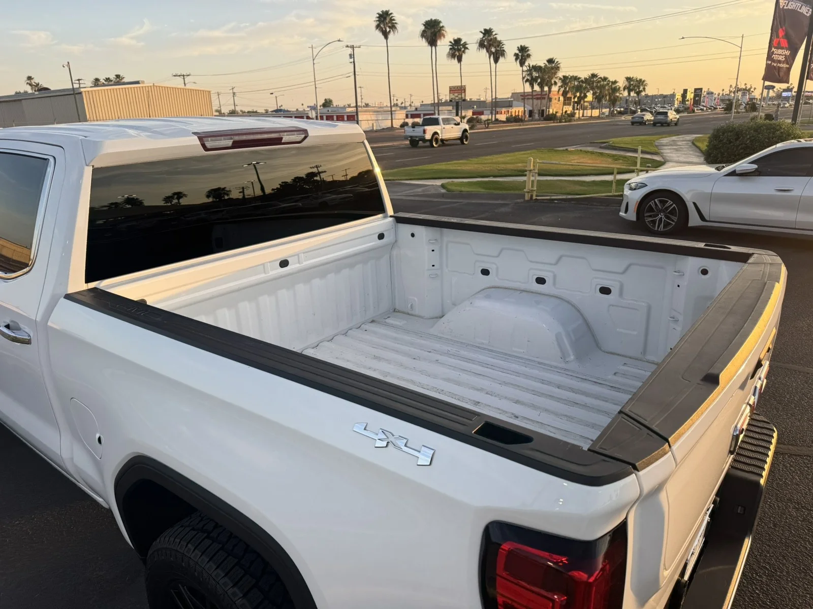 Used 2024 WHITE GMC SLT image 10