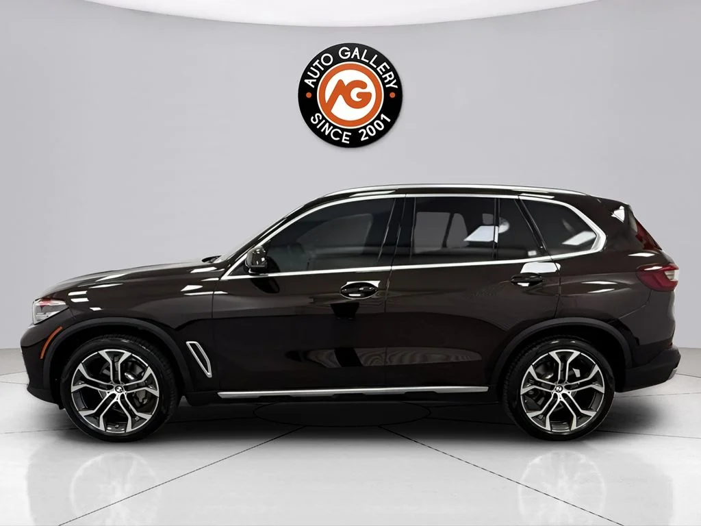 Used 2023 Brown BMW xDrive40i image 4