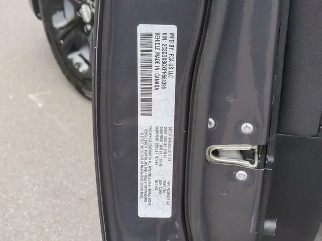 Used 2023 Gray Dodge SXT image 26