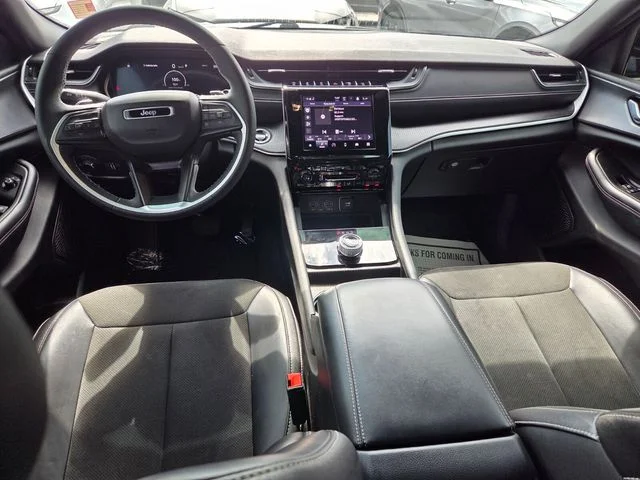 Used 2024 Gray Jeep Altitude image 8