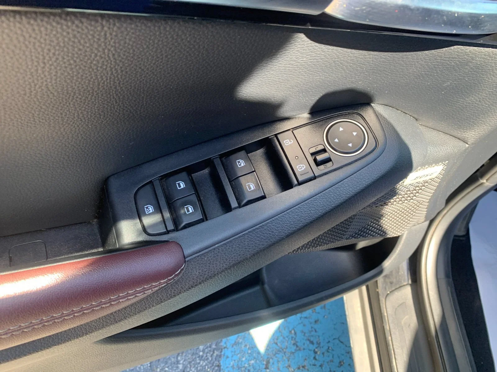 Used 2023 Black Kia SX Turbo image 12
