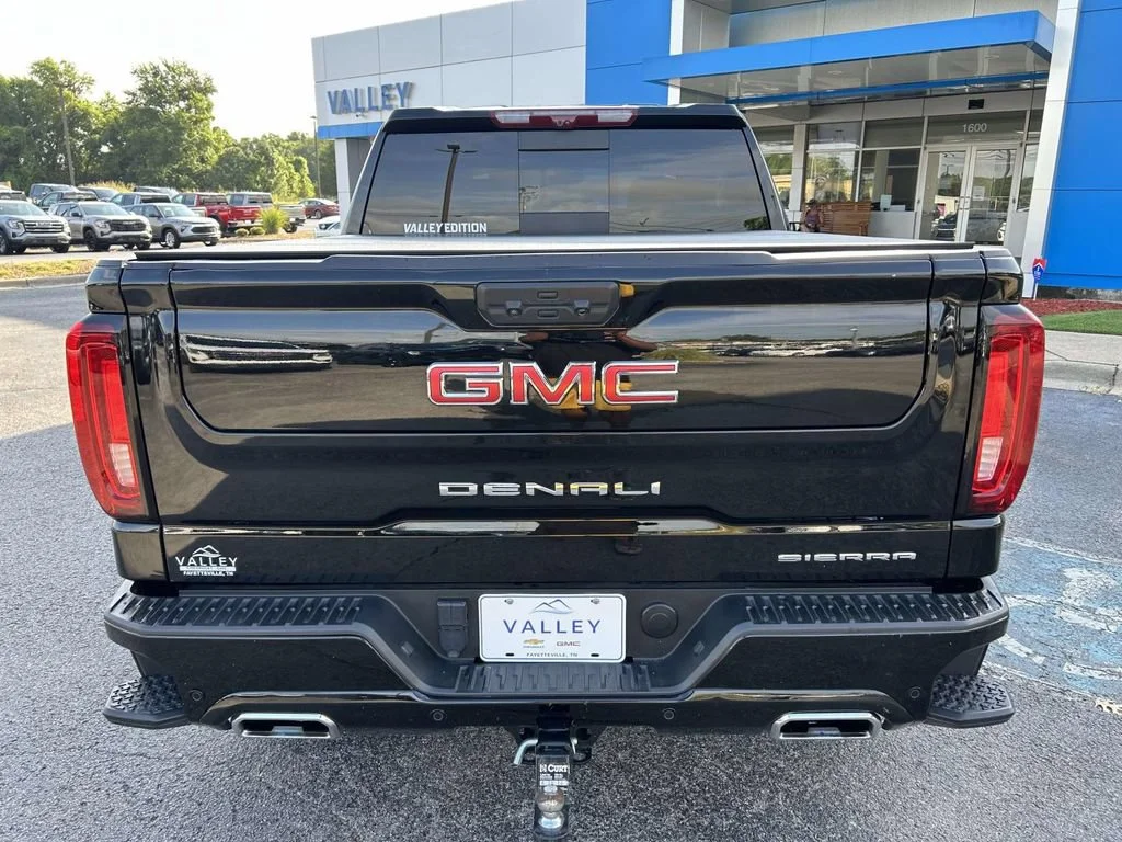 Used 2023 Onyx Black GMC Denali image 5