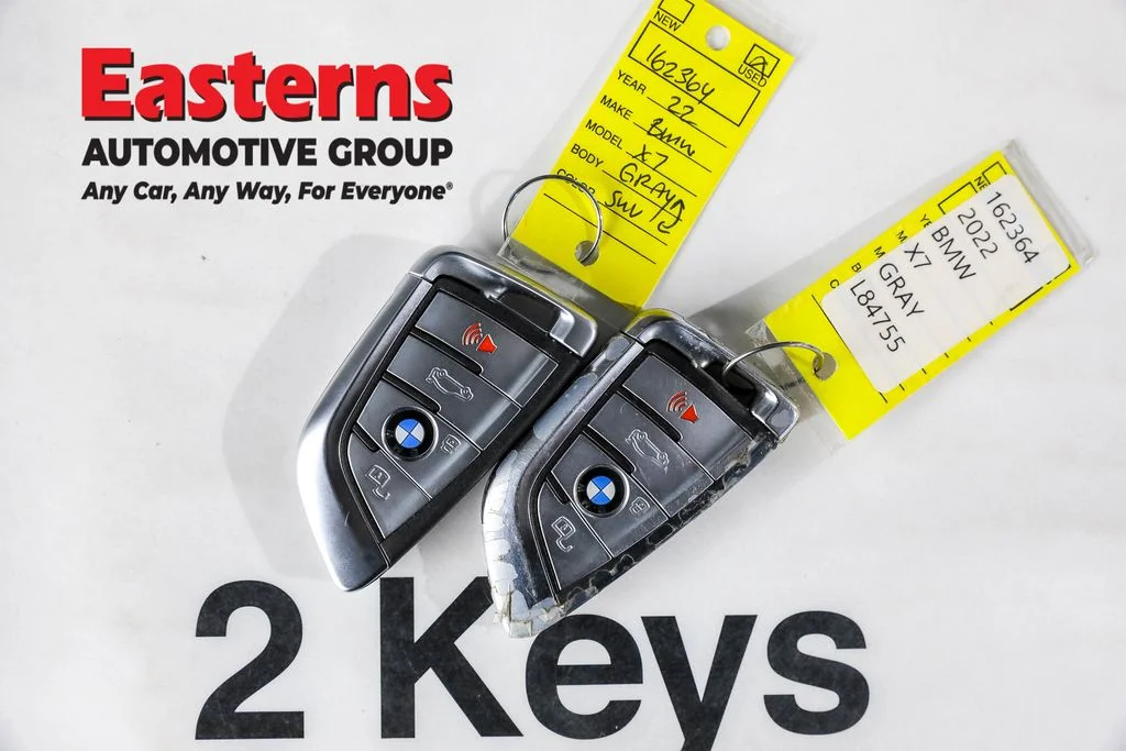 Used 2022 Gray BMW xDrive40i image 23