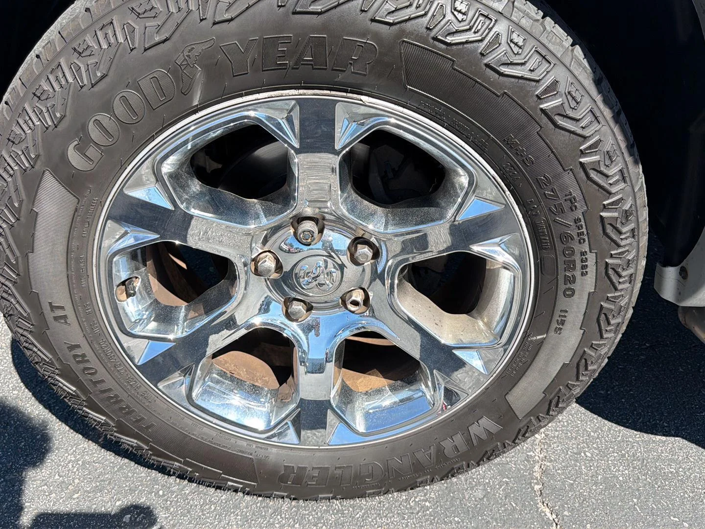 Used 2018  RAM Laramie image 22
