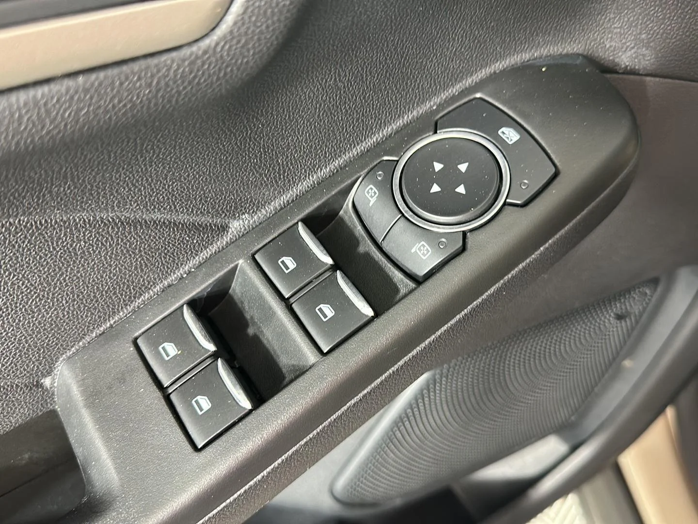 Used 2021 Desert Gold Ford SEL image 16