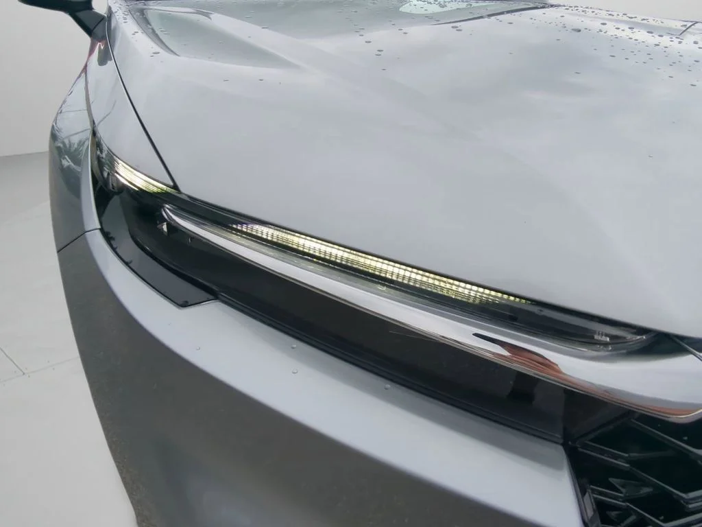 New 2026 Solar Silver Metallic Honda EX image 9