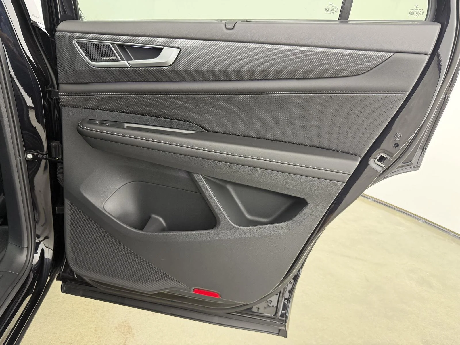 New 2026 Deep Black Pearl Volkswagen 2.0T SEL Premium R-Line image 17