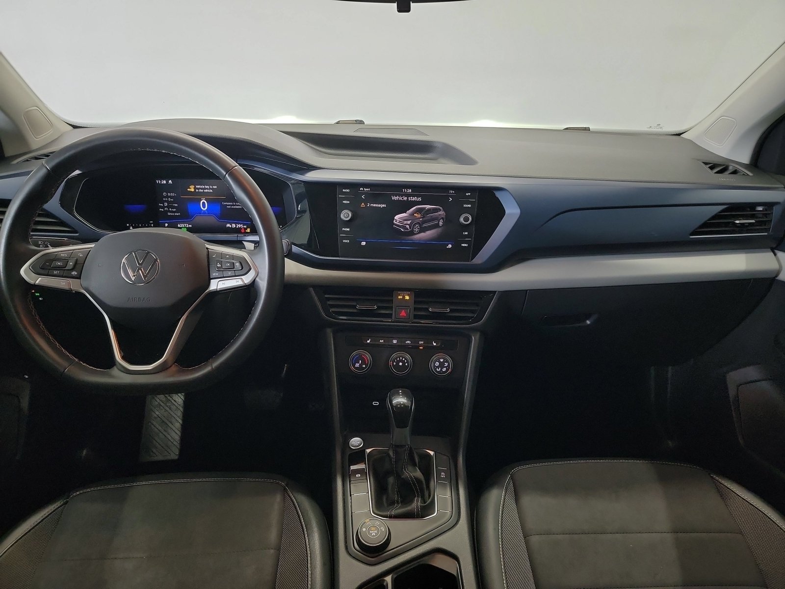 Used 2022 Deep Black Pearl Volkswagen SE image 14