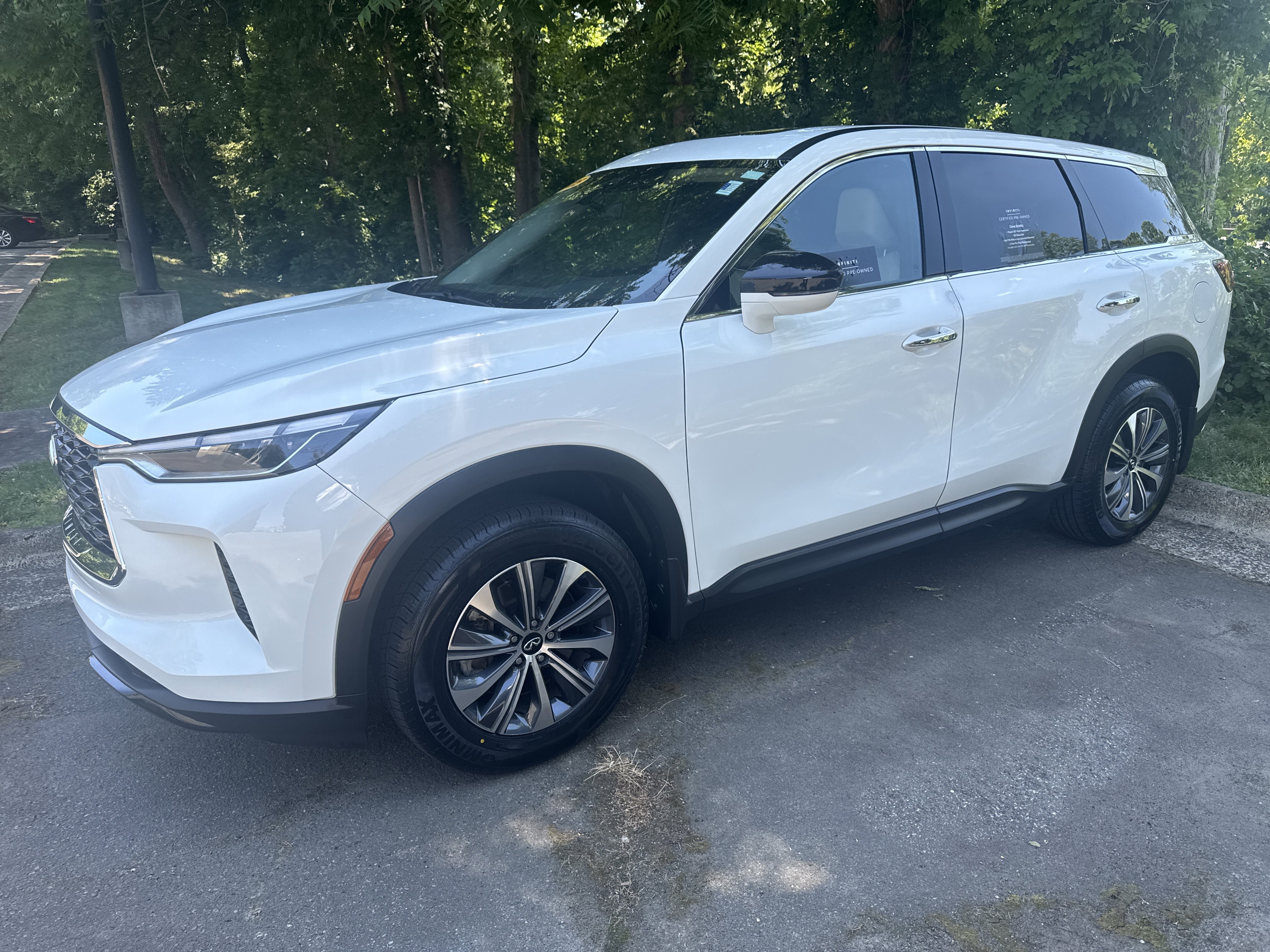 2025 INFINITI QX60 PURE's photo