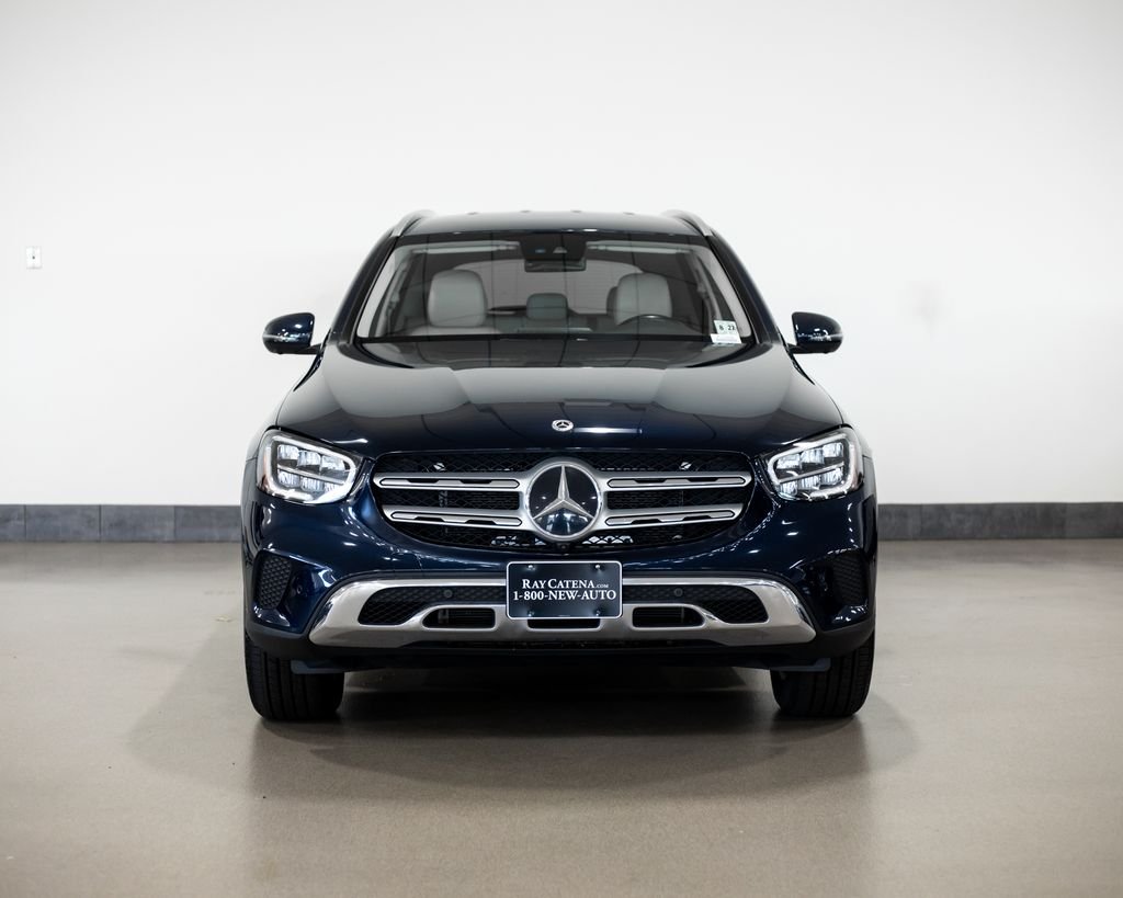 Certified Used 2022  Mercedes-Benz GLC 300 image 2