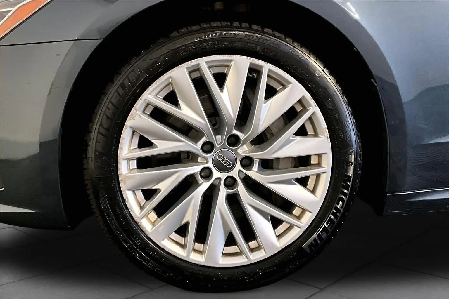 Used 2019 Triton Blue Audi Premium image 11