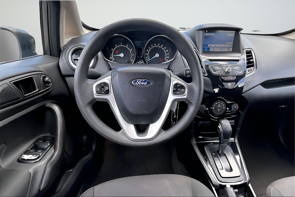 Used 2019 Gray Ford SE image 8