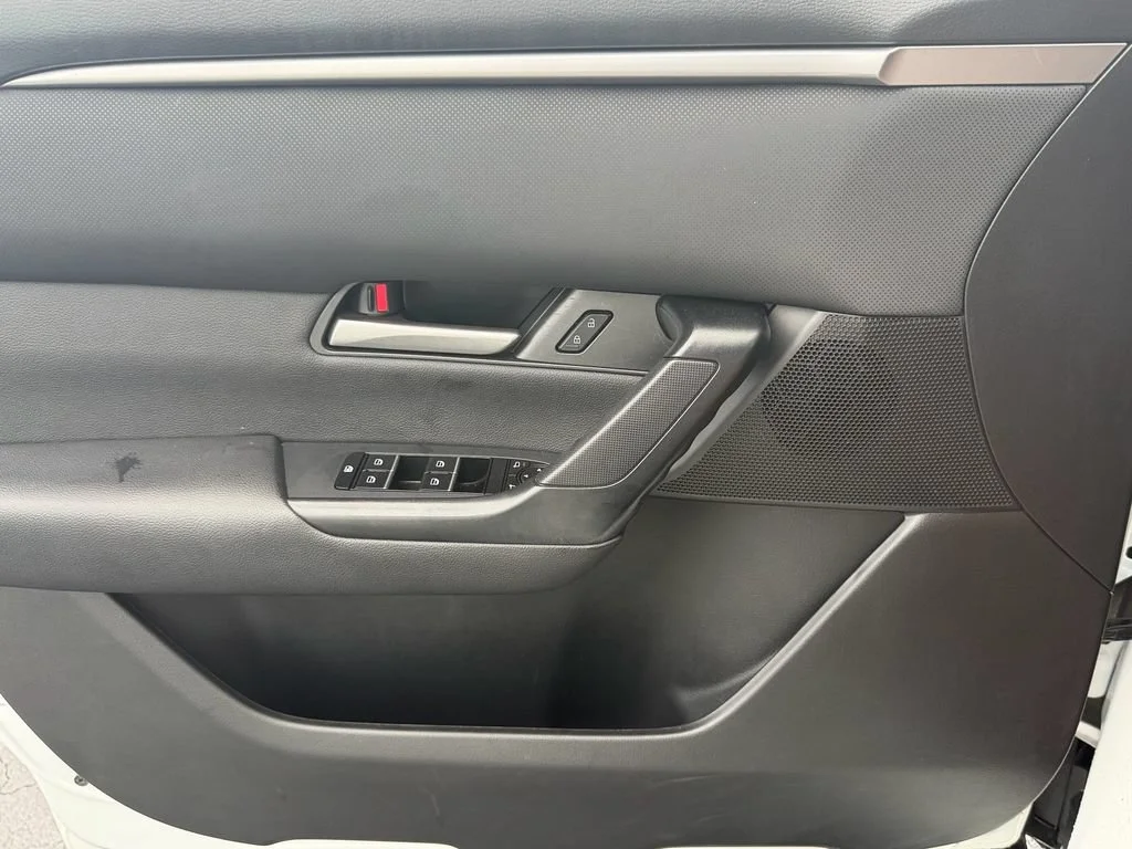 Used 2025 Wind Chill Pearl Mazda 2.5 S Preferred Package image 33