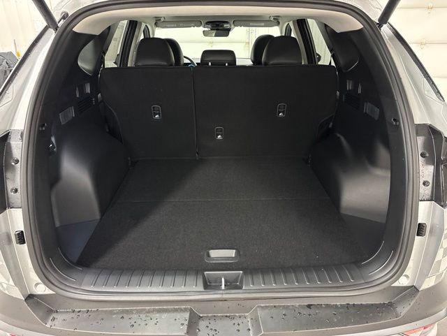 New 2026 Silver Hyundai SEL Premium AWD image 31