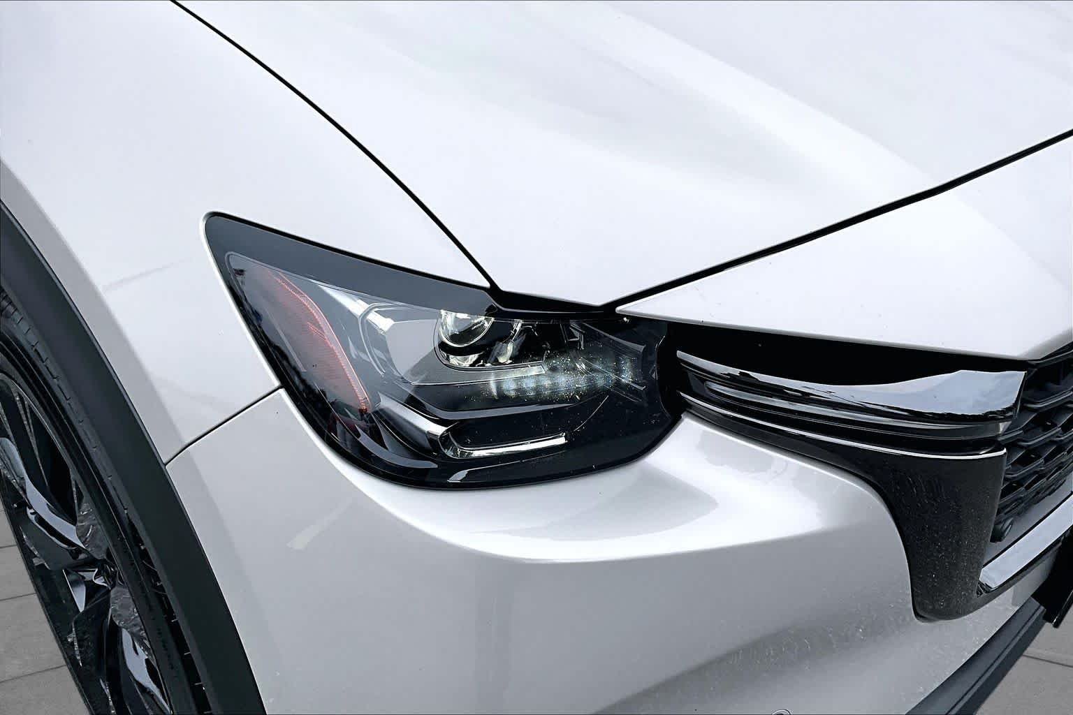 Used 2026 Platinum Quartz Mazda Premium Sport image 28